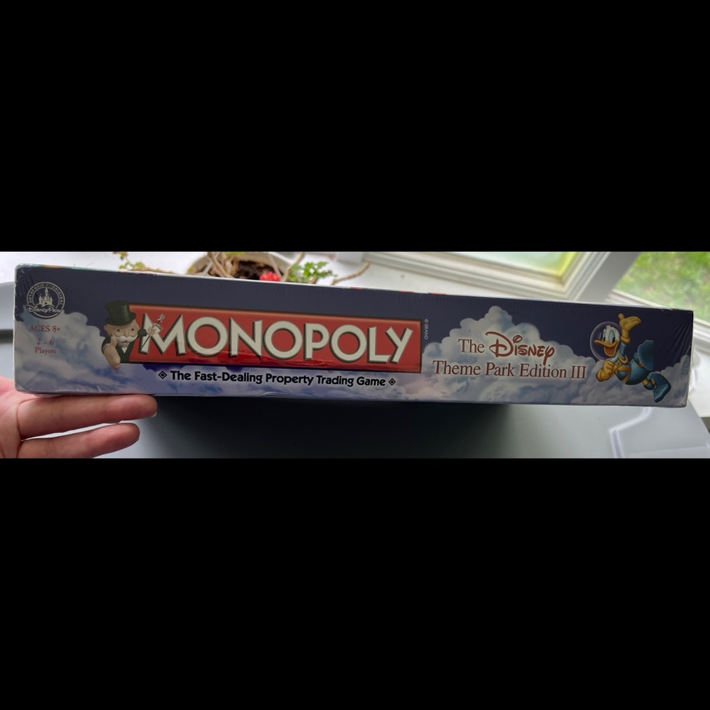 β¨ HP β¨ SEALED β¨ Monopoly Board Game: The Disney Theme Park Edition III β¨ - Picture 2 of 3